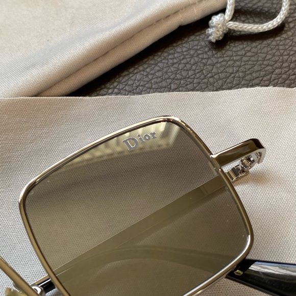 Dior Sun Glasses - Picture 6 of 13